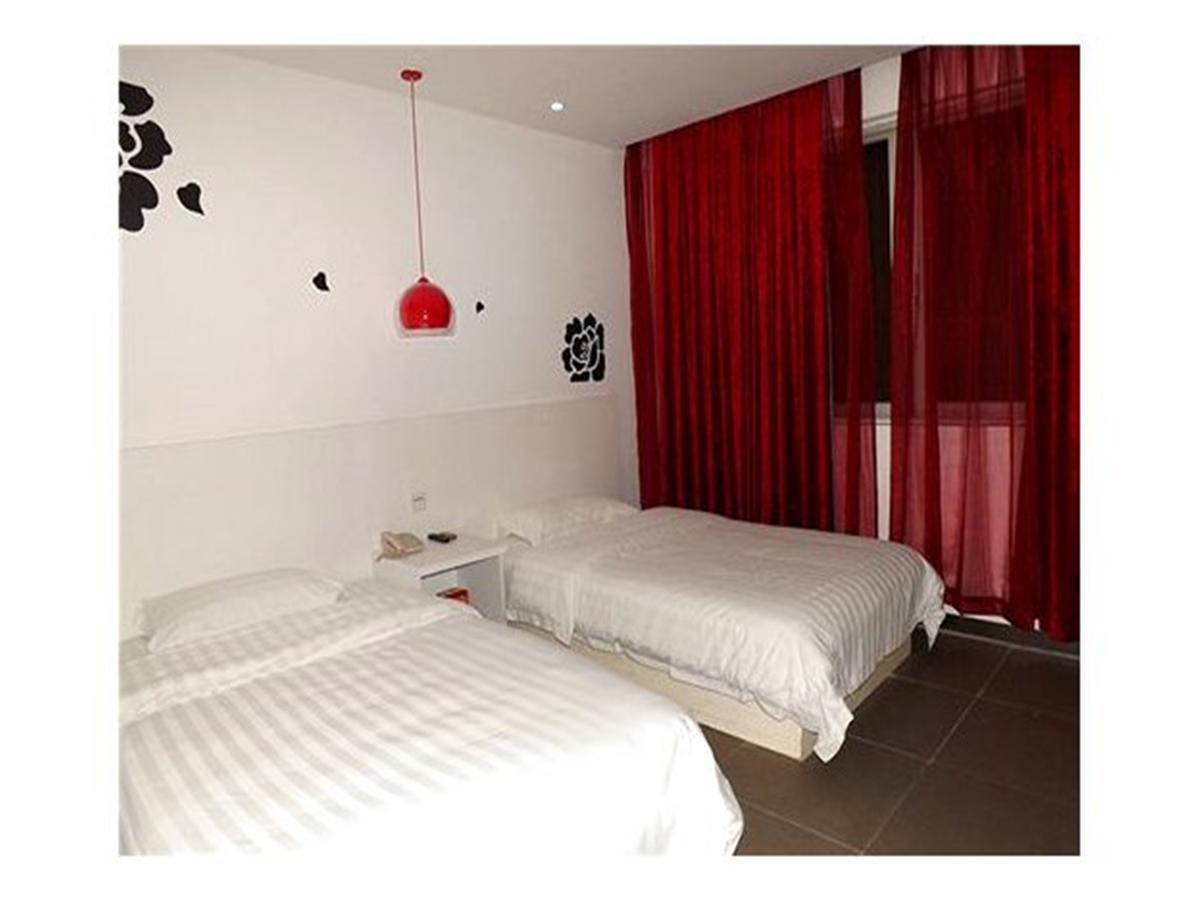 V8 Hotel Xicun Subway Branch Guangzhou Dış mekan fotoğraf